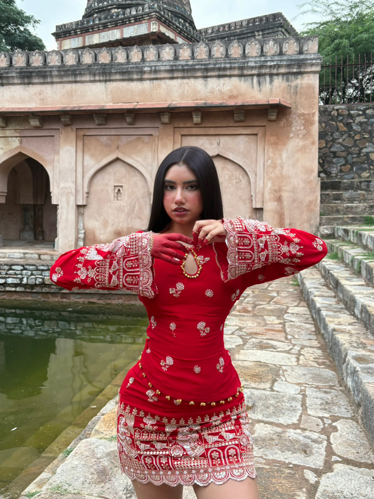The Surkh Chand Set